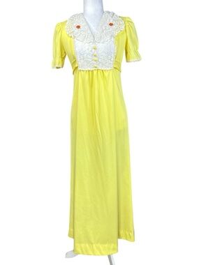 Vintage Cottagecore Maxi Dress 7 60's Hippie Flower Child Lace Puff Sleeve